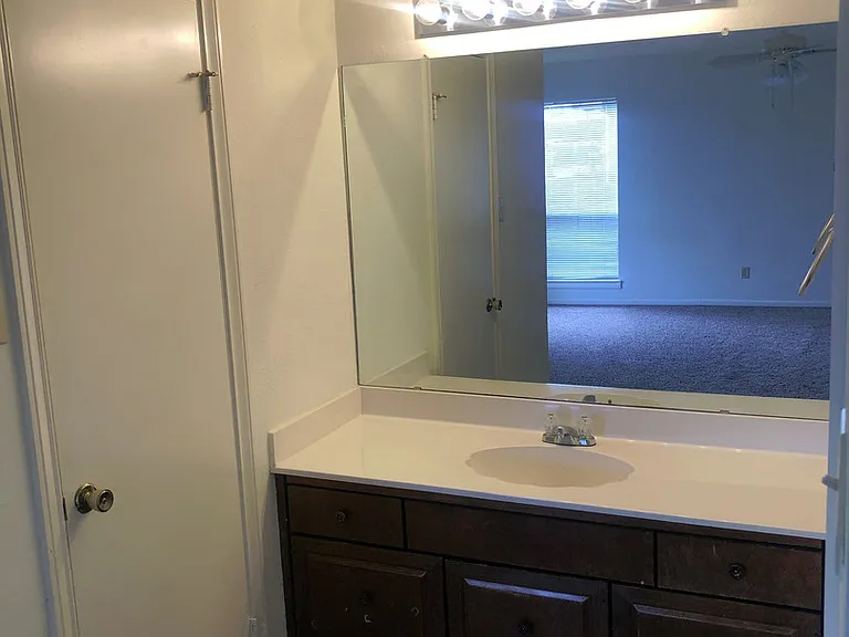 6809 Alford Dr — Photo 7