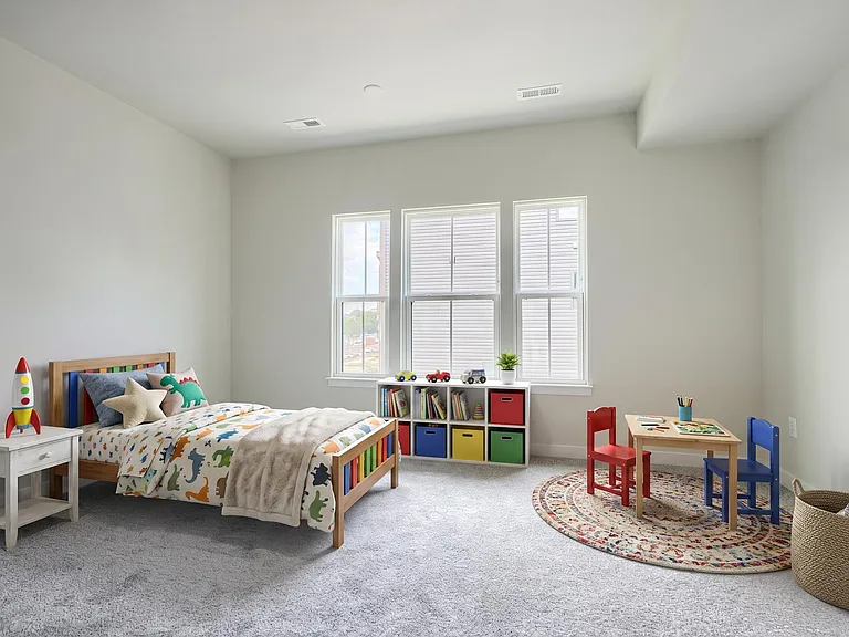 2024 Bolton St — Photo 10