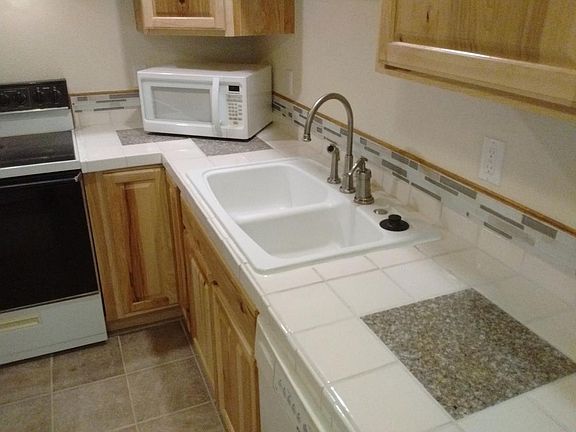 Kitchen sink, south counter