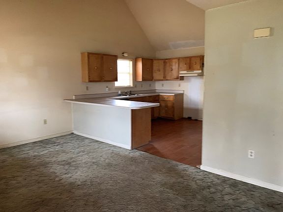 3rd image of 531 1st Ave N