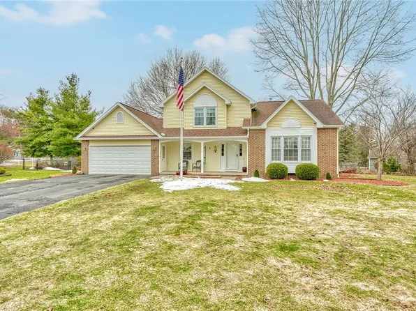 5 Ashwood Cir, Rochester, NY 14624