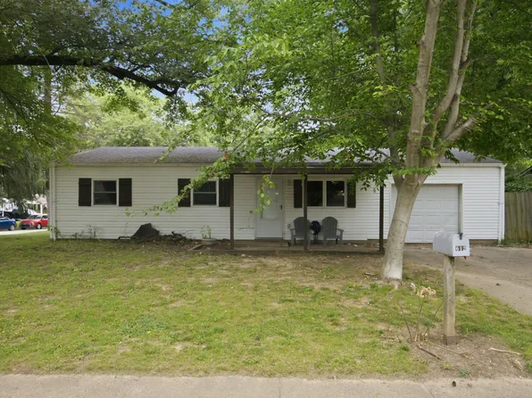 612 Hampton Ln, Chesterfield, IN 46017