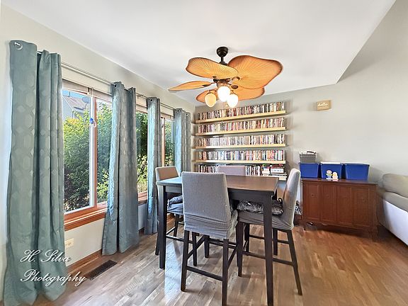 4th image of 830 Dogwood Ln