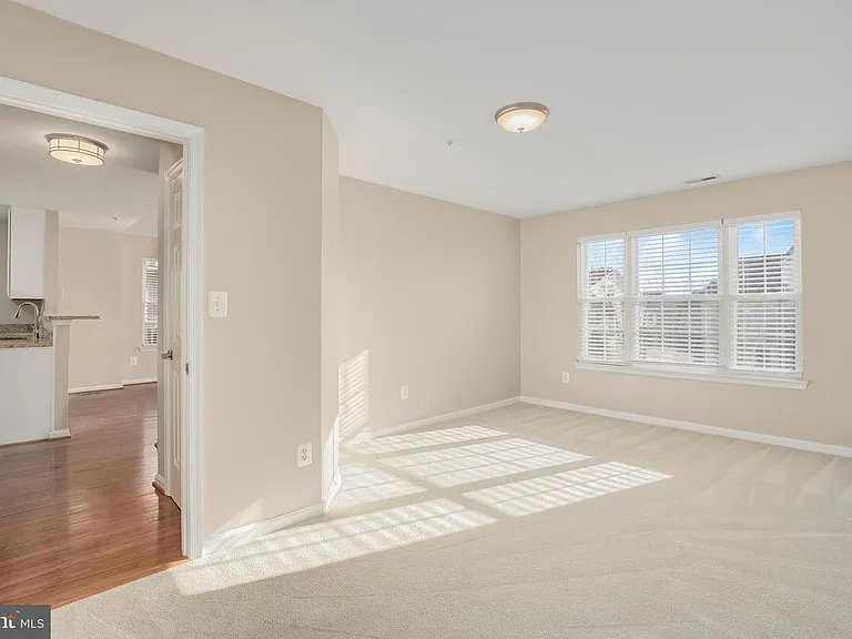 MAIN LEVEL BEDROOM SUITE