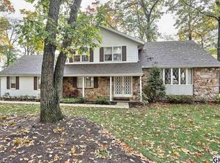 828 Flintlock Ridge Rd, Mechanicsburg, PA 17055