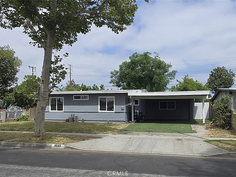 1043 Stichman Ave — Photo 3