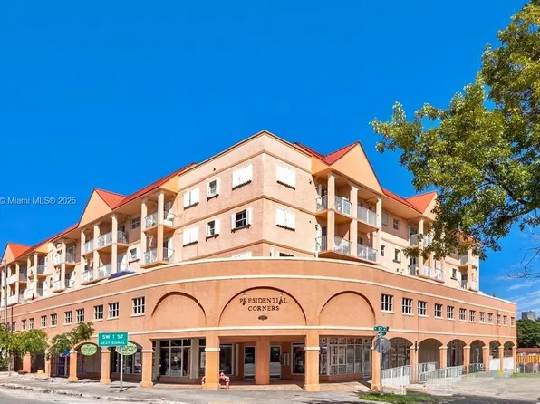 199 SW 12th Ave APT 404A, Miami, FL 33130