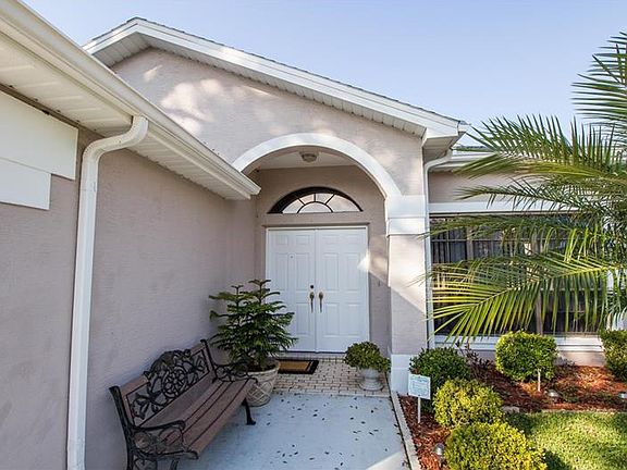 3rd image of 3043 Robinwood Ln