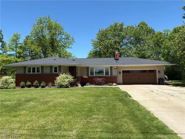 4424 N Lake Rd, West Farmington, OH 44491