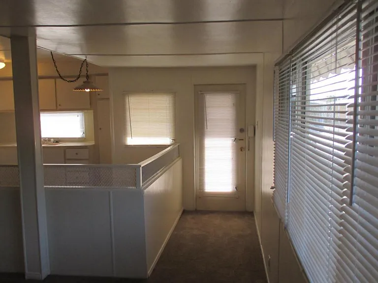 1074 W Johnston Ave — Photo 4