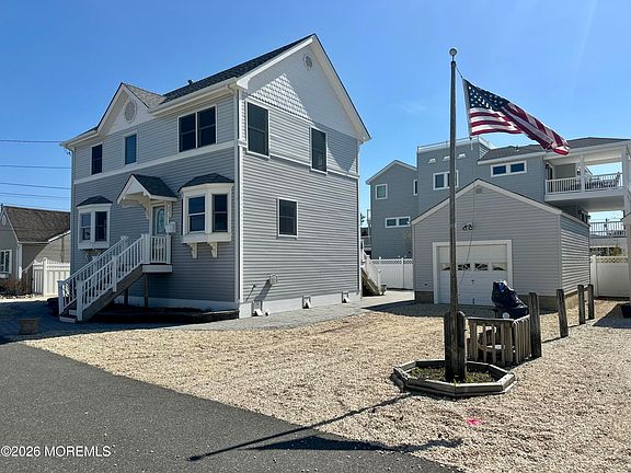 2nd image of 5 Windward Road