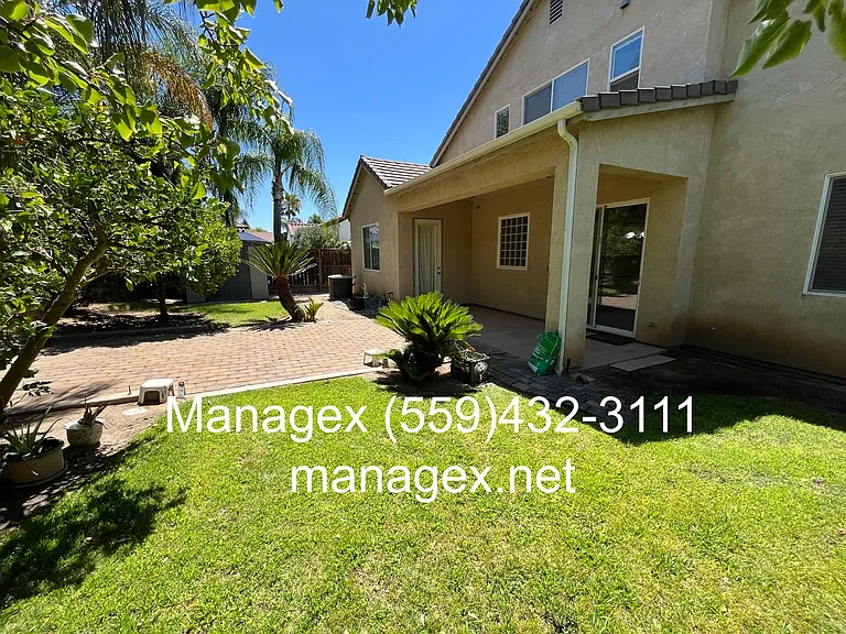 2175 Lester Ave — Photo 38
