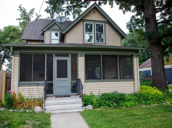 373 7th Ave S, Fargo, ND 58103