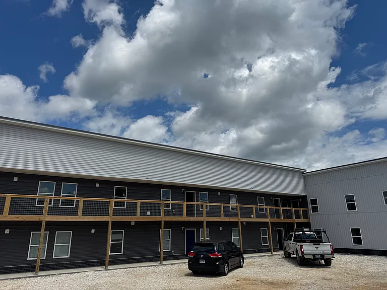 2301 N Center St — Photo 9