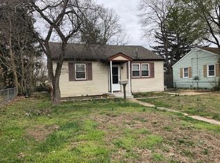 666 N New St, Clayton, NJ 08312