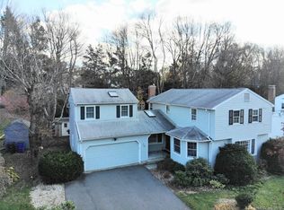 136 Hyde Rd, West Hartford, CT 06117