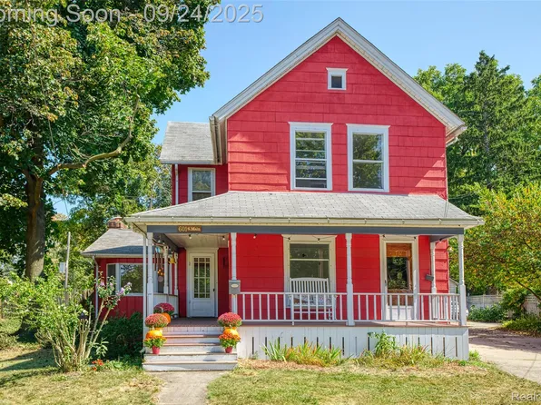 601 S Main St, Chelsea, MI 48118
