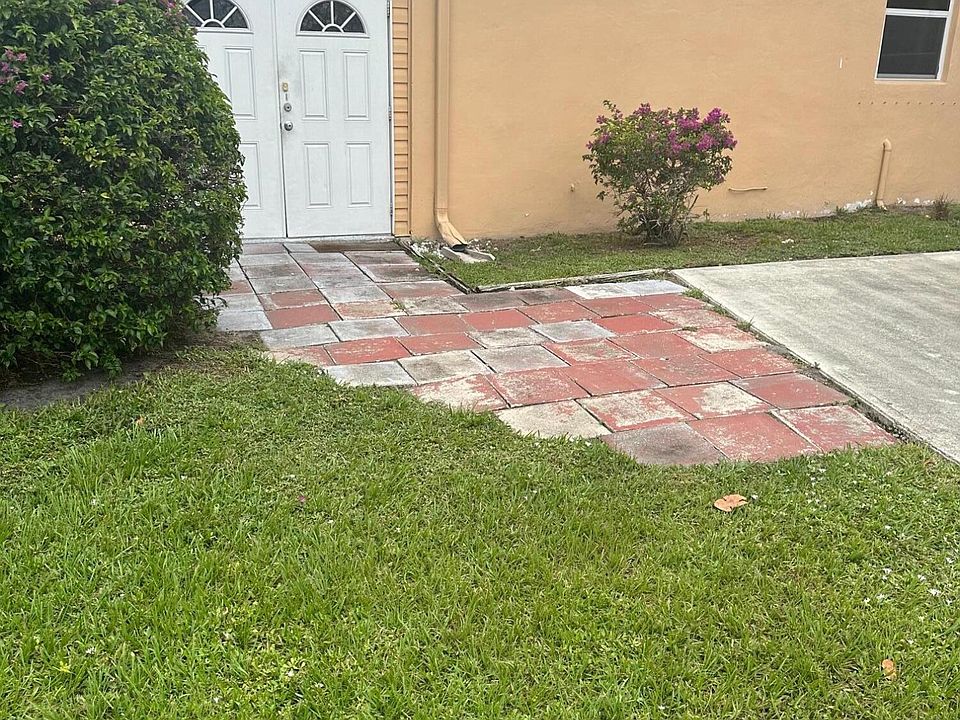 1st image of 774 E Prima Vista Boulevard