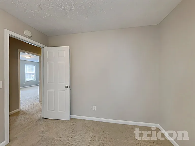 4549 Aladdin Ct — Photo 13