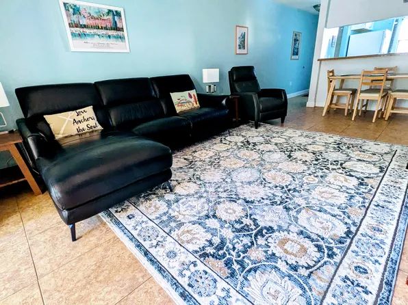 (undisclosed Address), Saint Petersburg, FL 33712