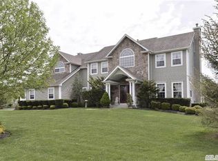 80 Sweetgum Ln, Miller Place, NY 11764