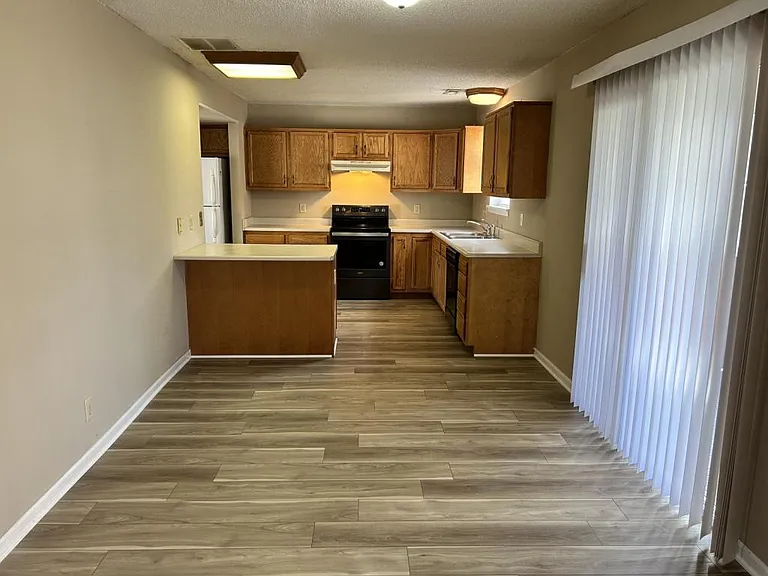 4019 Highland Dr — Photo 5