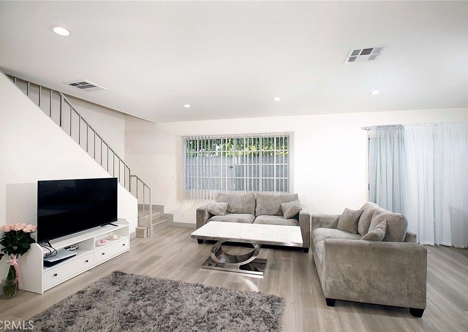1st image of 10274 Tujunga Canyon Blvd APT 2