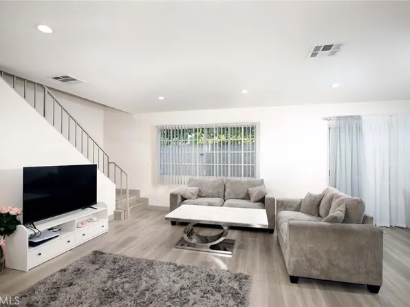 10274 Tujunga Canyon Blvd APT 2, Tujunga, CA 91042