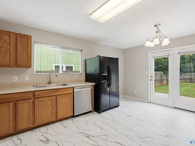 3262 Lakeland Dr — Photo 5