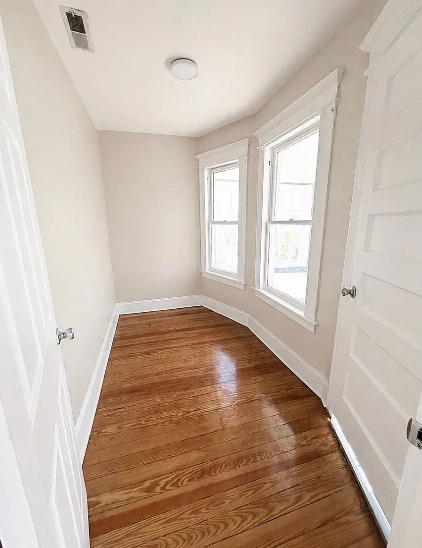 Charming 3-Bedroom Apartment in Multifamily Building on Main St, Bridgeport, CT - $2,300 - Available — Photo 3