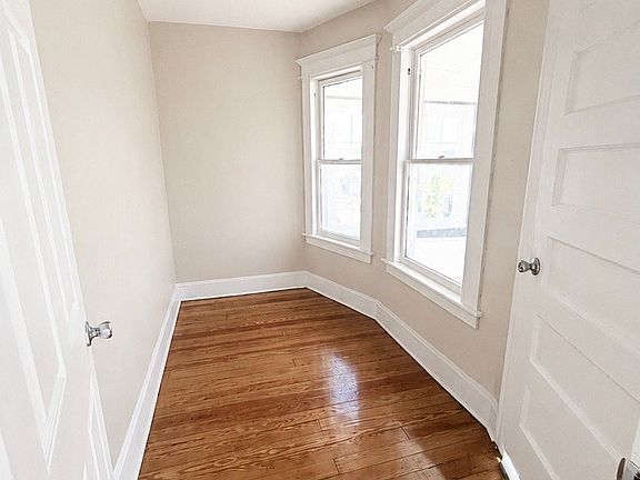 3rd image of 2391 Main St #3