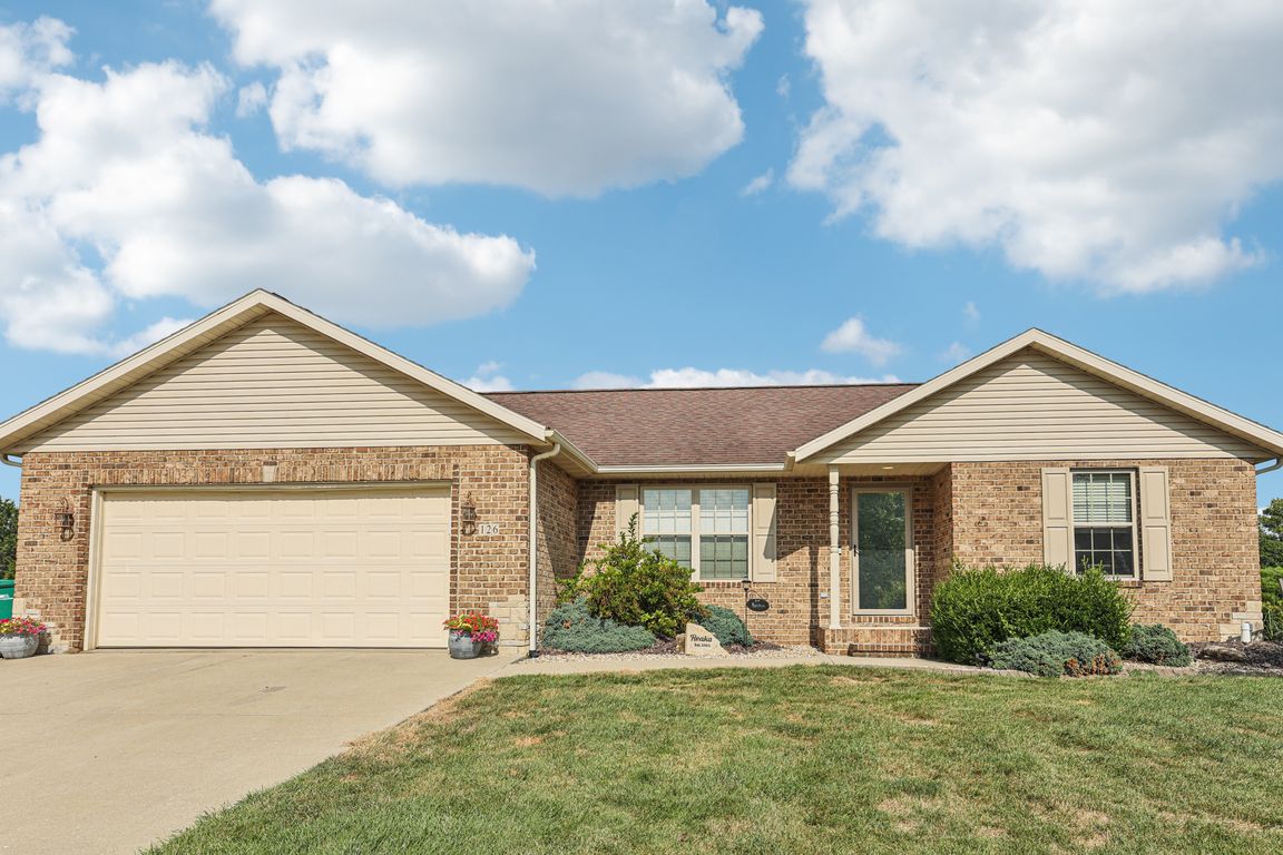 126 Jefferson Dr-S0608-001.jpg