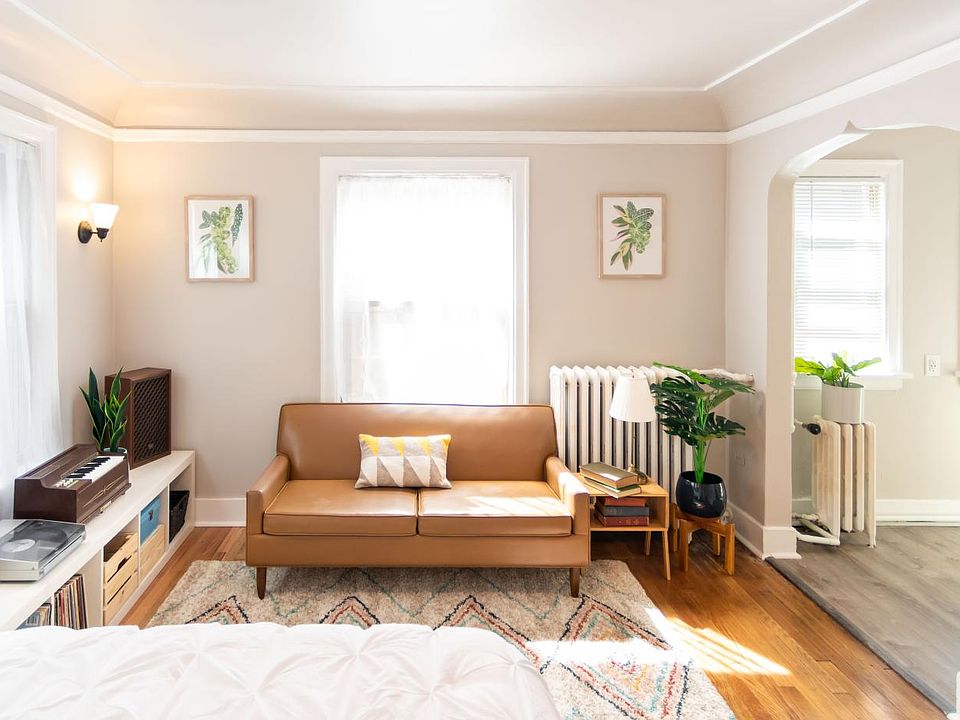 1st image of 308 Melrose Ave E APT 103
