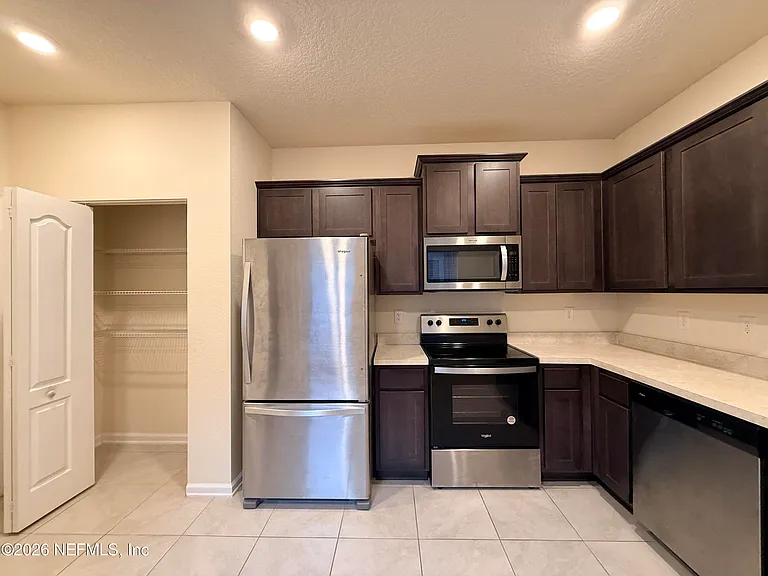 246 Aralia Ln — Photo 8