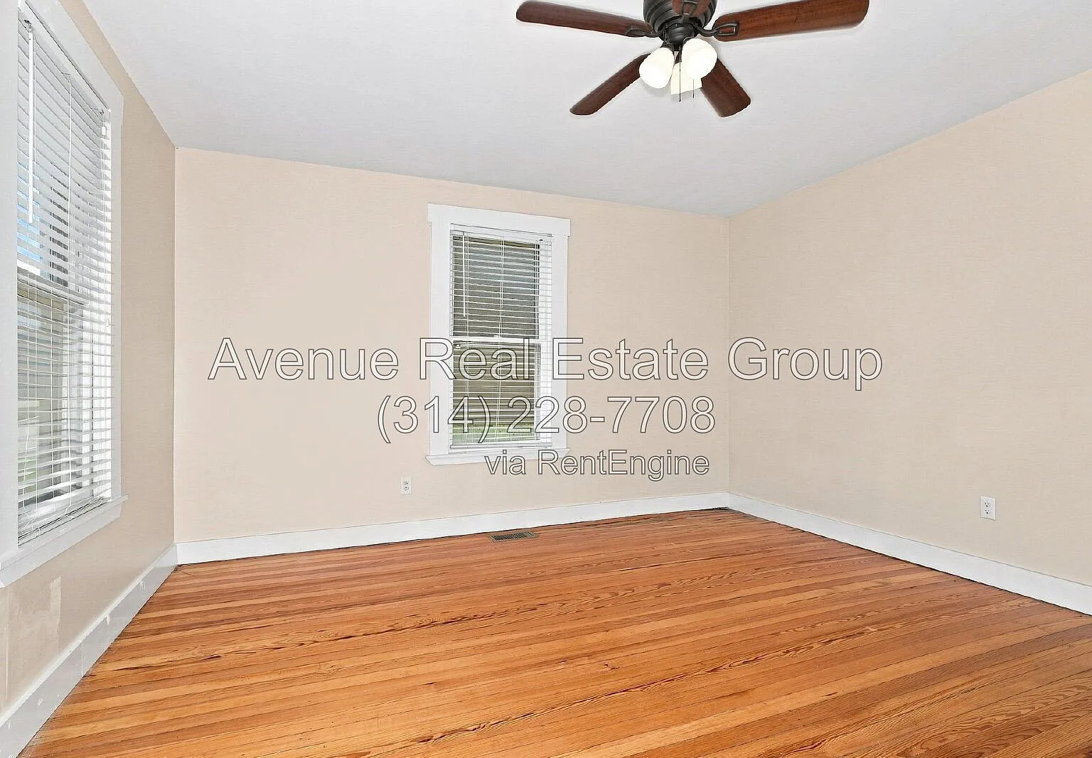 3 bed, 1.0 bath, 800 sqft, $1,950 — Photo 2