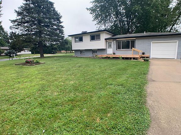 3rd image of 6419 N Venus Ave