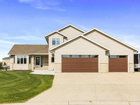 722 42nd Ave S, Moorhead, MN 56560
