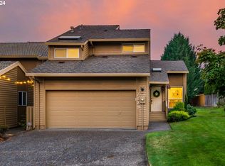 7829 SW Raintree Dr, Beaverton, OR 97008