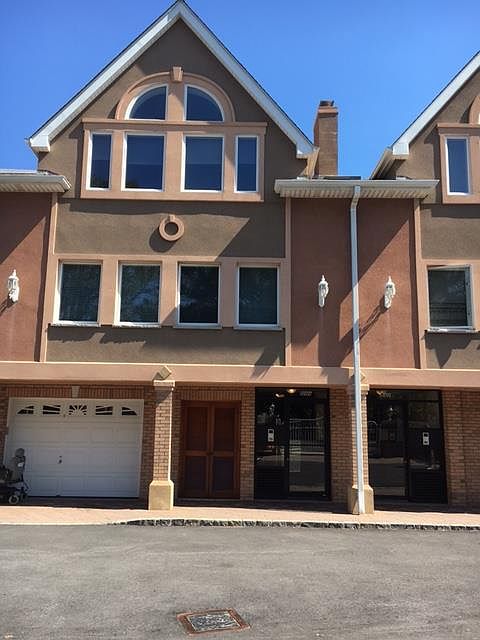 1st image of 844 Dean Ave