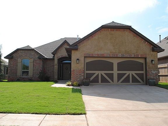 4th image of 19516 Green Meadow Ln