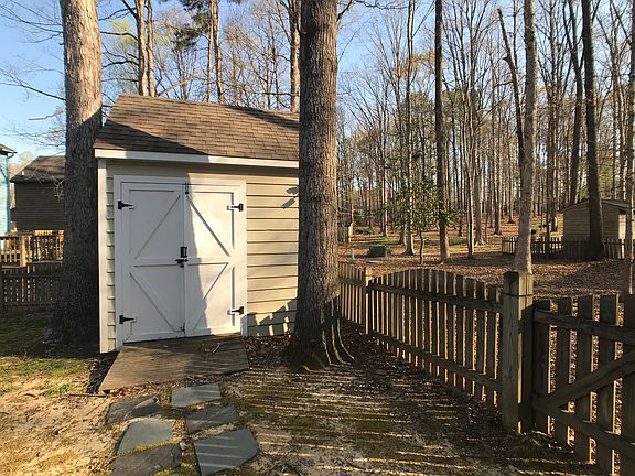 2nd image of 12902 Church Ct
