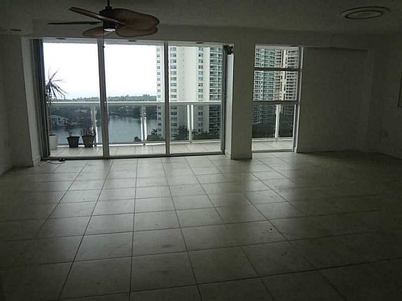5th image of 20505 E Country Club Dr APT 1237