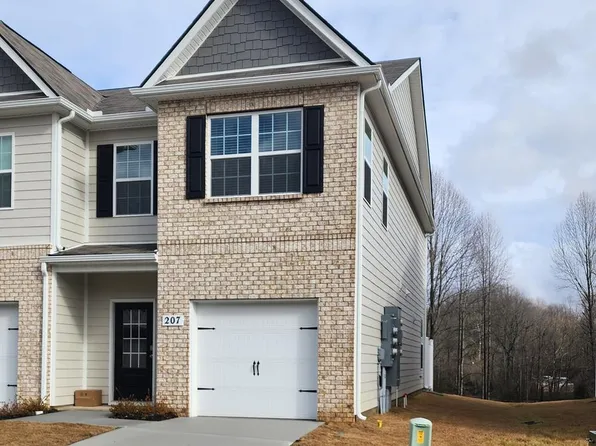 207 Dale Mires Ln, Baxter, TN 38544