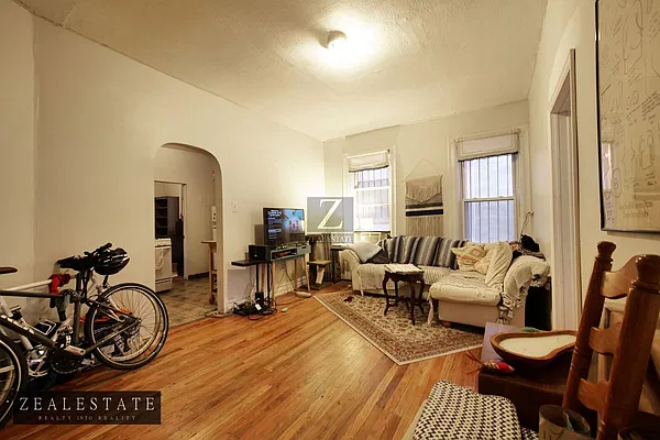 Rented by ZealEstate Group Inc | media 14