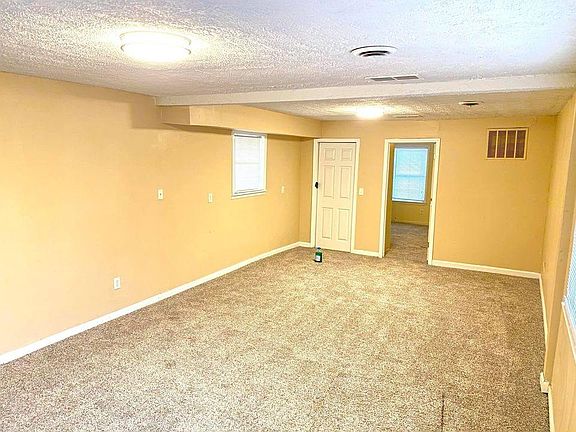 3rd image of 101 W Brown St