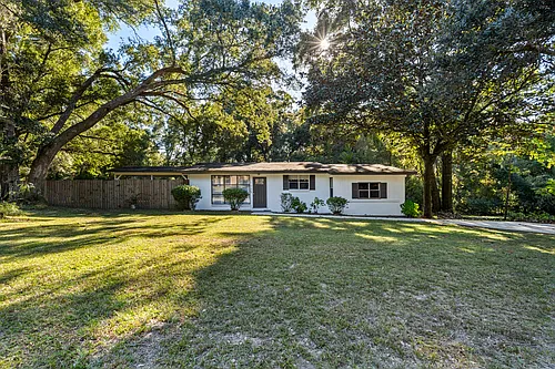 1005 Oakland Dr Photo 1