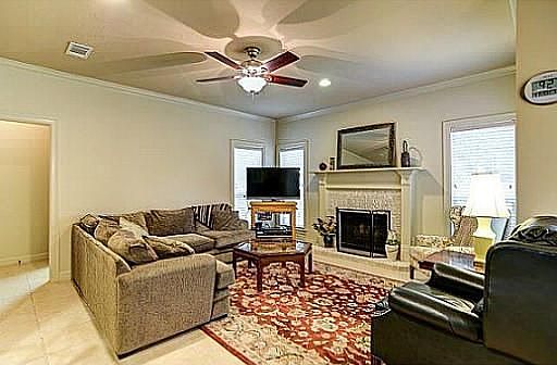 5th image of 9302 Chadwick Ln