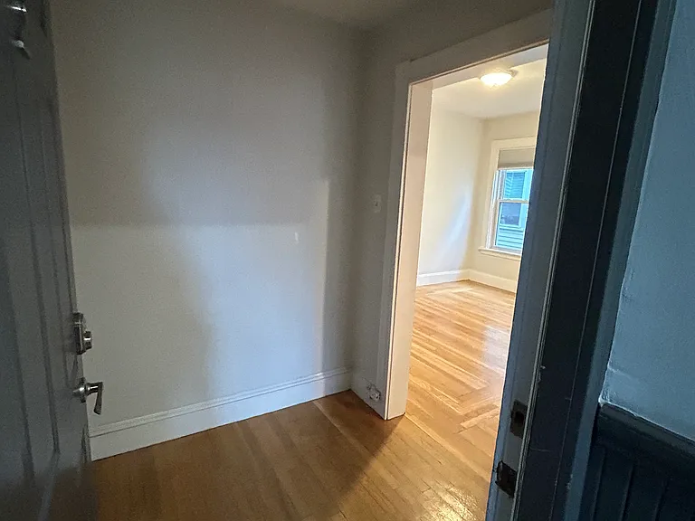 27 Marney St — Photo 8