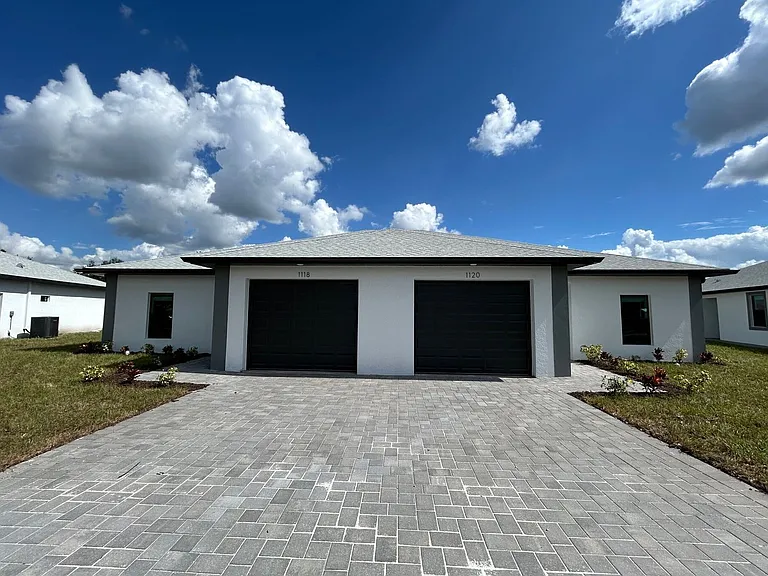 1120 Bismarck Rd — Photo 1