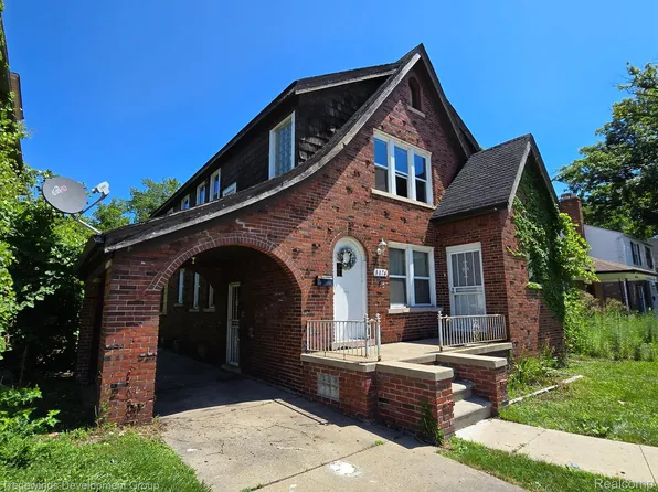 5074 Devonshire Rd, Detroit, MI 48224
